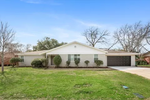7512 Hovenkamp Ave, Richland Hills, TX 76118
