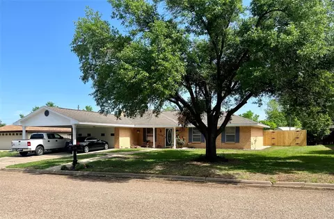 1104 Briarwood St, Mexia, TX 76667