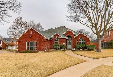 1905 Alpaca Ct, Arlington, TX 76001
