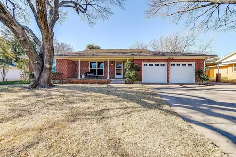 4221 Lanark Ave, Fort Worth, TX 76109