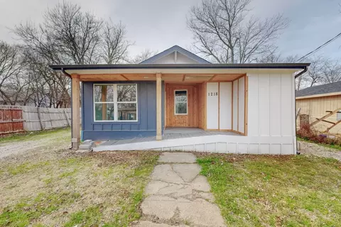 1218 Gibbons St, Greenville, TX 75401