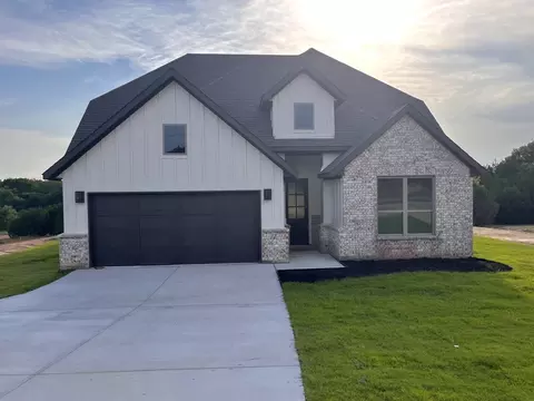 2052 Redemption Dr, Weatherford, TX 76088