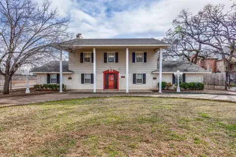 7330 Beaty St, Fort Worth, TX 76112