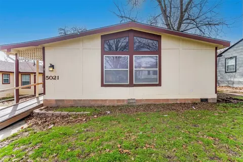 5021 Langley Rd, River Oaks, TX 76114