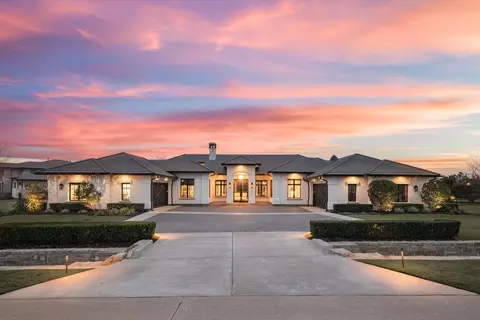 1901 Versailles Pl, Flower Mound, TX 75022