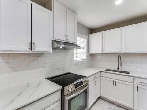 Kitchen - 108 Falls Dr, Euless, TX 76039 photo 3 of 3