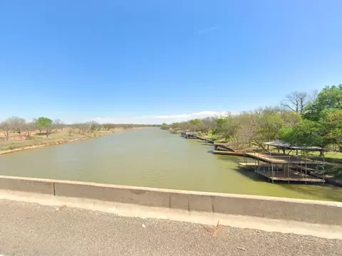 000 Navajo Trl, Weatherford, TX 76087