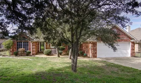 1326 Timber Creek Dr, Weatherford, TX 76086