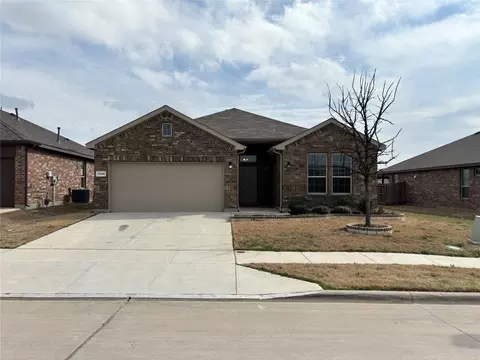 1200 Cushing Dr, Fort Worth, TX 76177