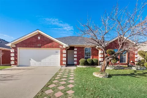 1629 Powder Horn Ln, Arlington, TX 76018
