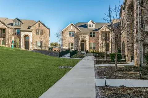 523 Cobblestone Ln, Irving, TX 75039