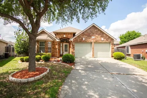 6027 Hillside Ln, Sachse, TX 75048