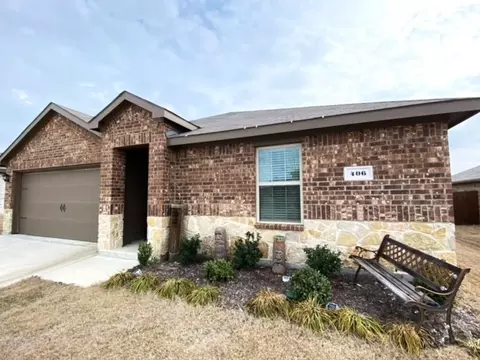 406 Wagon Wheel Dr, Royse City, TX 75189