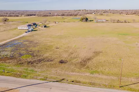 401 E Vaughn Rd, Cleburne, TX 76031 photo 9