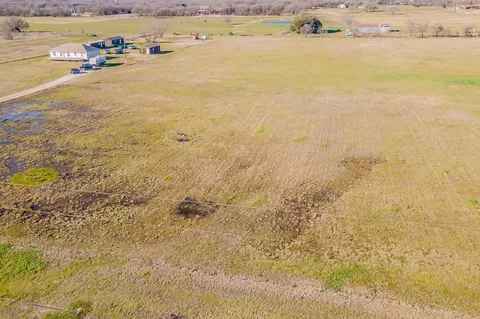 401 E Vaughn Rd, Cleburne, TX 76031 photo 8