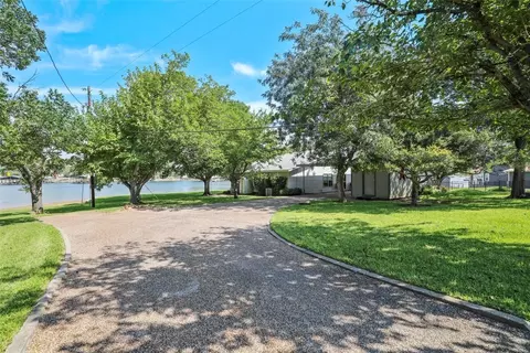 1549 Hummingbird Ln, Graford, TX 76449