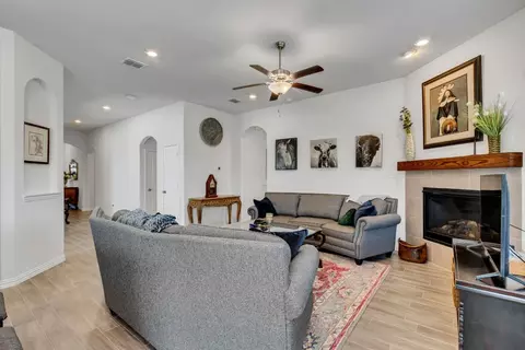 Living - 4336 Coffee Mill Rd, Prosper, TX 75078 photo 3 of 3