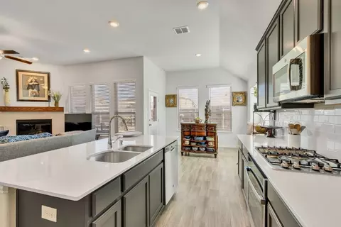 Kitchen - 4336 Coffee Mill Rd, Prosper, TX 75078 photo 4 of 4