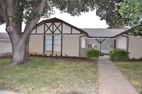 6917 W Cleburne Rd, Fort Worth, TX 76133
