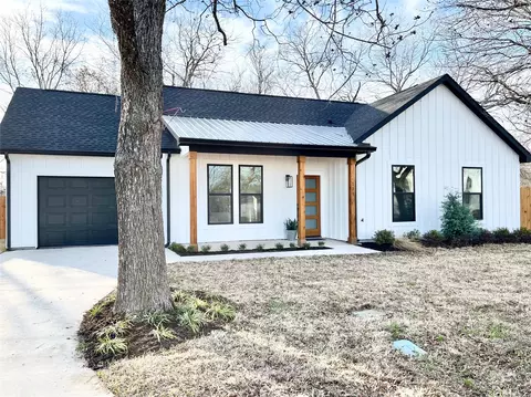 101 Saint John St, Lone Oak, TX 75453