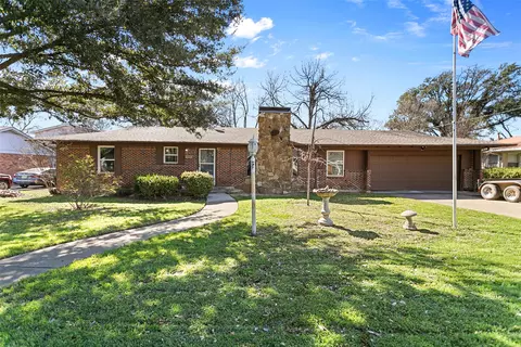 5312 Chestalynn Ct, Haltom City, TX 76117