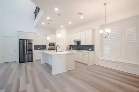 Kitchen - 810 Kennedy Dr, Allen, TX 75013 photo 1 of 2
