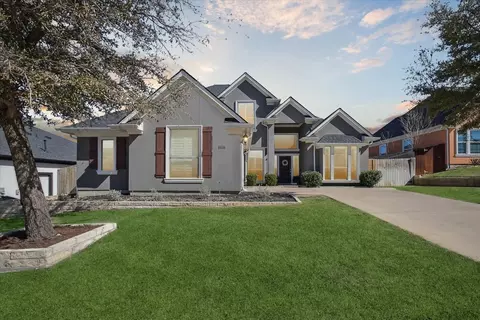 8920 Lake Rock Ct, Fort Worth, TX 76179