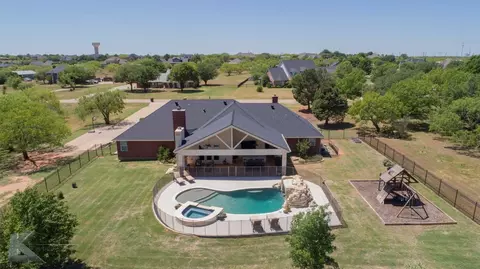 7925 Saddle Creek Rd, Abilene, TX 79602