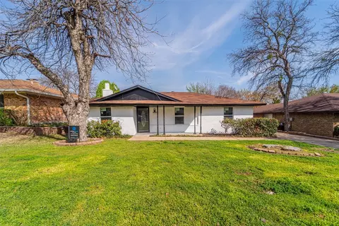 1304 S Britain Rd, Irving, TX 75060