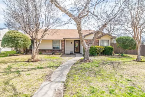 2318 High Star Dr, Garland, TX 75041