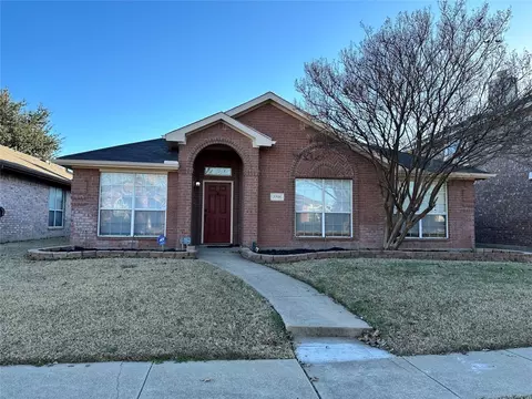 7706 Harbor Dr, Rowlett, TX 75088