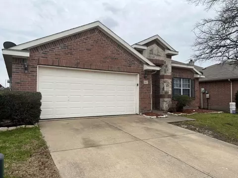 1004 Camp Verde Dr, Forney, TX 75126