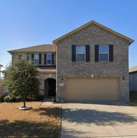 6912 Glade Oaks Dr, Fort Worth, TX 76120