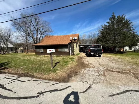 106 Van Worth St, Mansfield, TX 76063