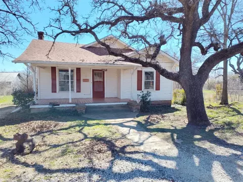 Exterior - 710 E 23rd St, Cisco, TX 76437 photo 2 of 9