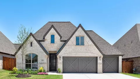 5833 Turner May Dr, Fort Worth, TX 76126