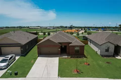 1820 Liam Dr, Anna, TX 75409