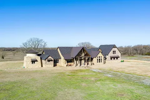 2141 County Road 1025, Ravenna, TX 75476