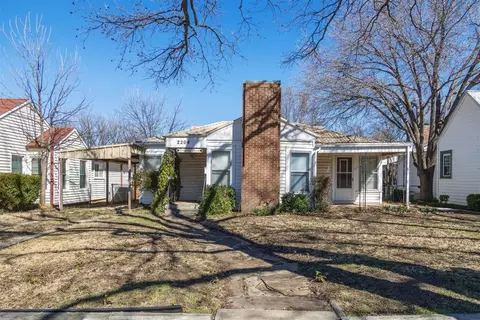2204 Vincent St, Brownwood, TX 76801