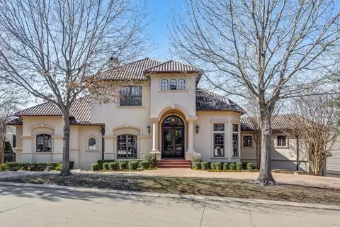 6612 Cherry Hills Dr, Fort Worth, TX 76132