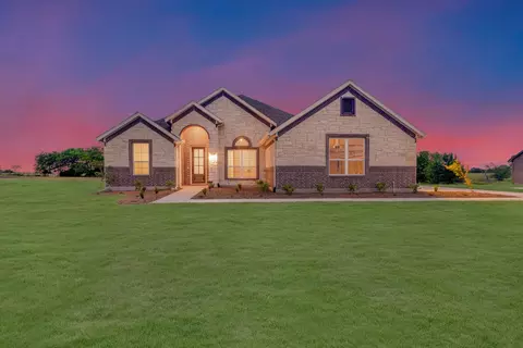 1293 Emilia Dr, Farmersville, TX 75442