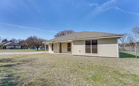 2441 Frances Ln, Midlothian, TX 76065