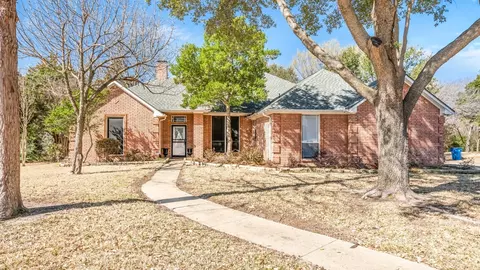 281 Lost Creek Dr, Sunnyvale, TX 75182