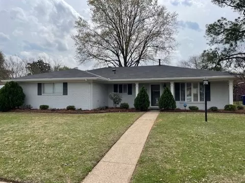 7558 University Dr, Shreveport, LA 71105
