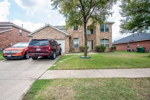 Exterior - 446 Euless Dr, Cedar Hill, TX 75104 photo 2 of 5