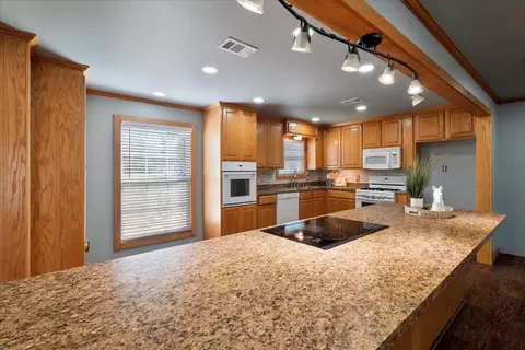 Kitchen - 304 W Thomas St, Leonard, TX 75452 photo 1 of 7