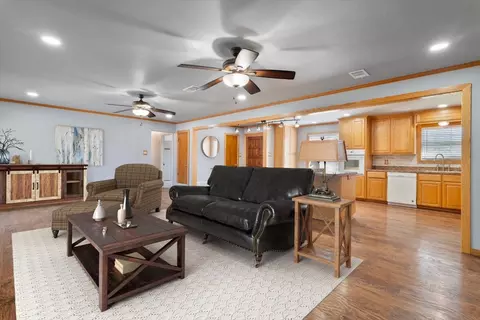 Living - 304 W Thomas St, Leonard, TX 75452 photo 2 of 2