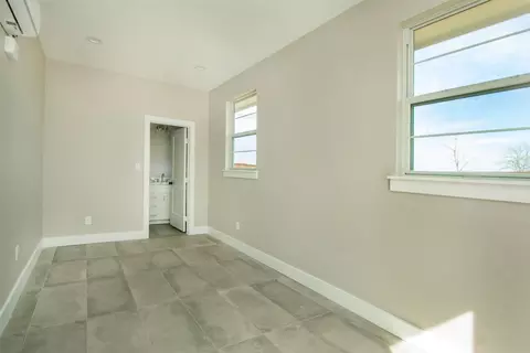 Bedroom - 211 E Wall St, Grapevine, TX 76051 photo 3 of 3