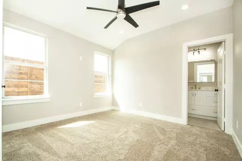 Other - 211 E Wall St, Grapevine, TX 76051 photo 4 of 7