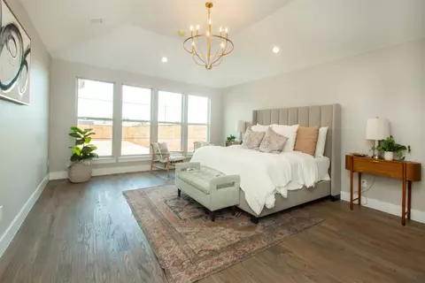 Bedroom - 211 E Wall St, Grapevine, TX 76051 photo 1 of 3